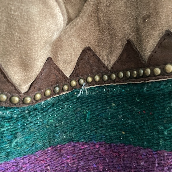 JOSE LUIS Serape Suede Fringe Crossbody - Picture 3 of 8